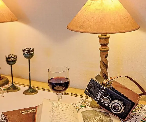 Mariellie Βίλα Néa Péramos