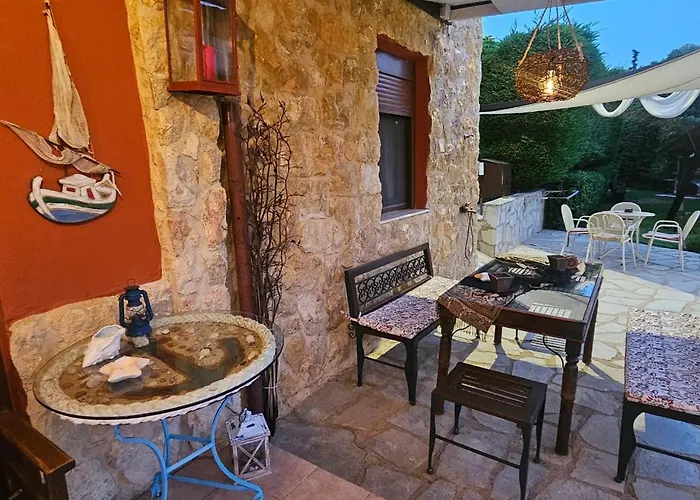 Mariellie Néa Péramos